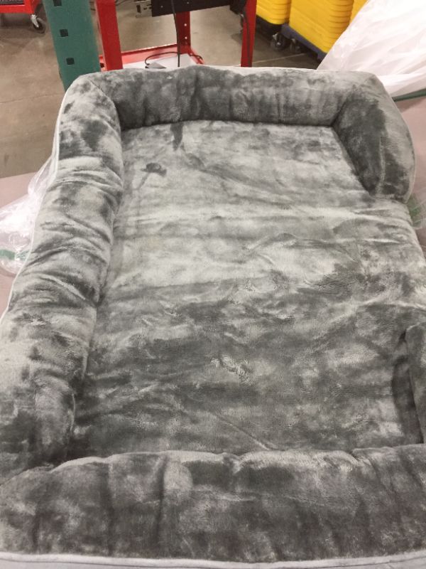 Photo 1 of 24*33.5In  BEDSURE Grey Fur Dog Bed