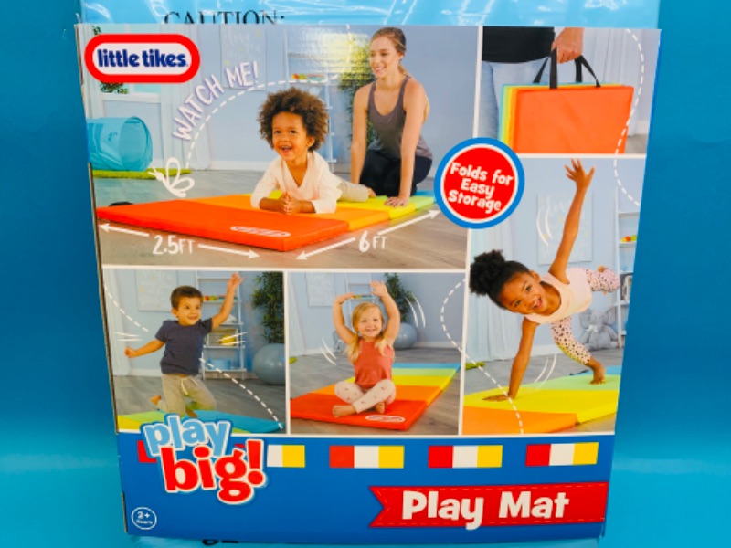Photo 1 of 776162… xxlarge little tikes sport play mat 6 ft x 2.5 ft with carry handle folds for easy storage toys 