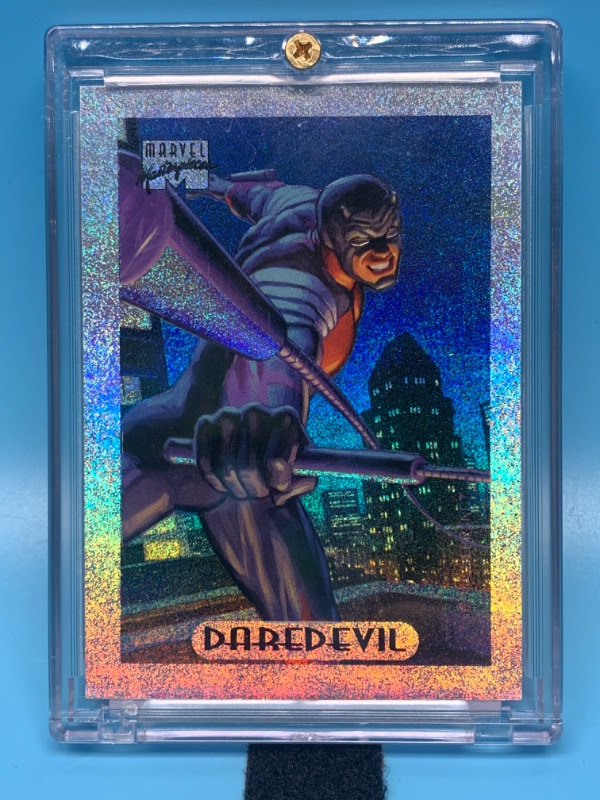 Photo 1 of 776342…marvel masterpieces daredevil holofoil limited edition card 3 in hard plastic case 