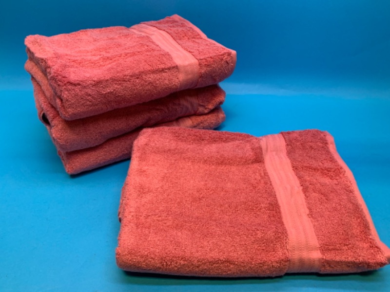 Photo 1 of 776357…4 large 30 x 54 antimicrobial fluffy bath towels 