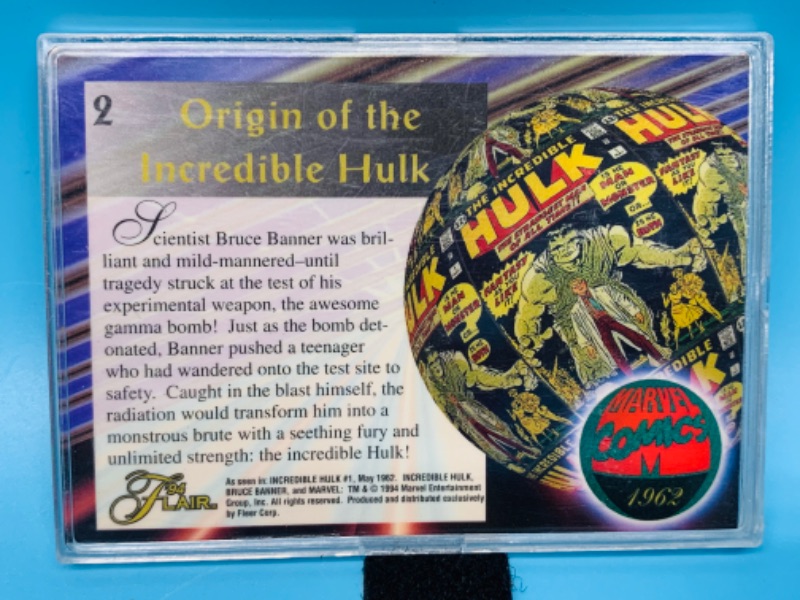 Photo 2 of 776928…Flair the Incredible Hulk card 2 in hard plastic case 