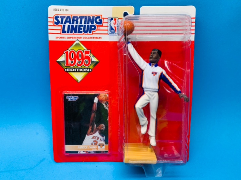 Photo 1 of 777217…starting line up  1995 Patrick Ewing figure