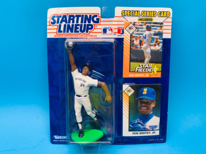 Photo 1 of 777222…starting line up Ken Griffey Jr. figure special series card included