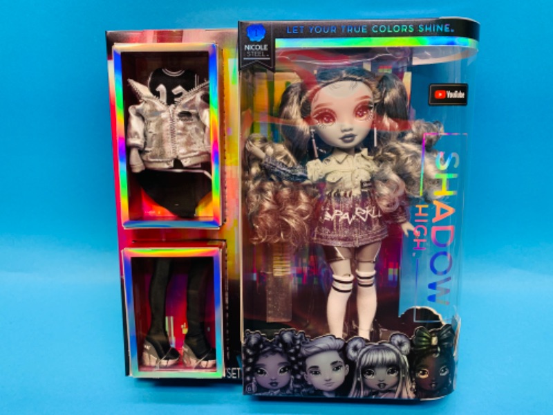 Photo 3 of 777337… Rainbow High Nicole Steel doll with outfits 
