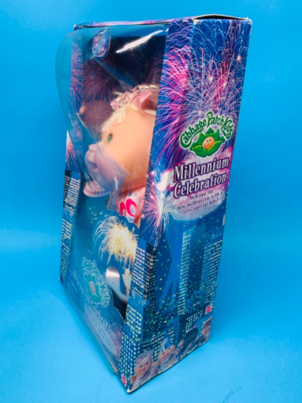 Photo 3 of 777339… vintage cabbage patch kids millennium celebration doll - collector edition - dent in front plastic 