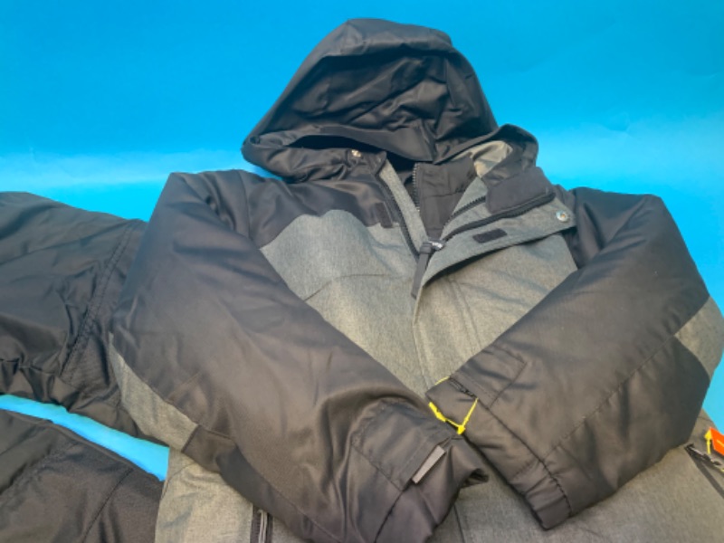 Photo 1 of 777354…kids size small 6/7 snow bibs and 3 in 1  warm jacket 