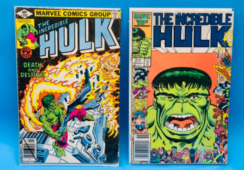 Photo 1 of 777406…2 vintage Incredible Hulk comics in plastic sleeves - some wear