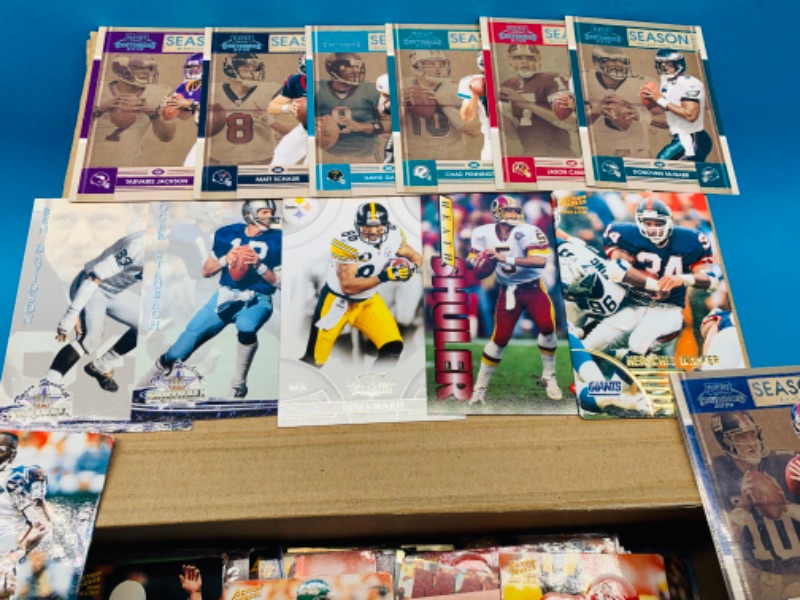 Photo 6 of 777455…700+ misc football trading cards in box