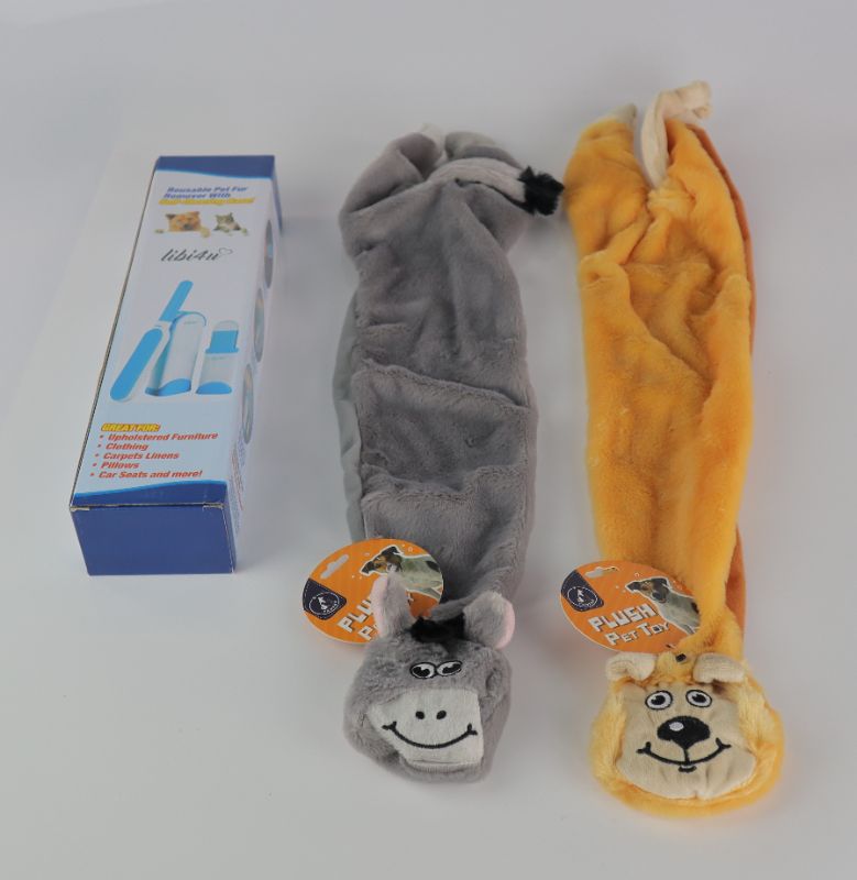 Photo 1 of SELF CLEANING LIBI4U PET LINT ROLLER AND 2 CRITTERS WITH SQUEAKS IN HEAD DONKEY AND DOG NEW $34.15