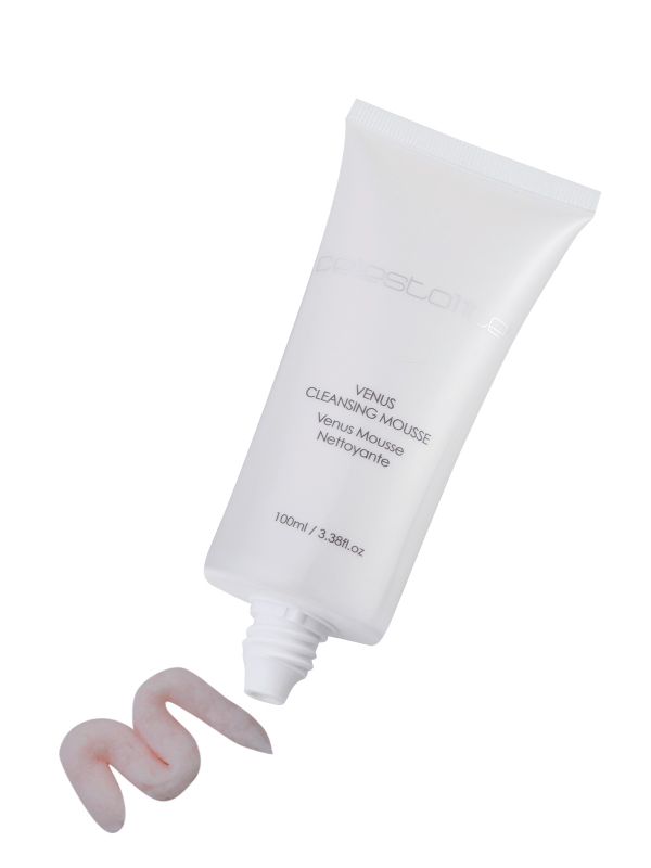 Photo 1 of VENUS CLEANSING MOUSSE CLEARS AWAY IMPURITIES FOR BRIGHTER AND CLEAR COMPLEXION NEW
$125
