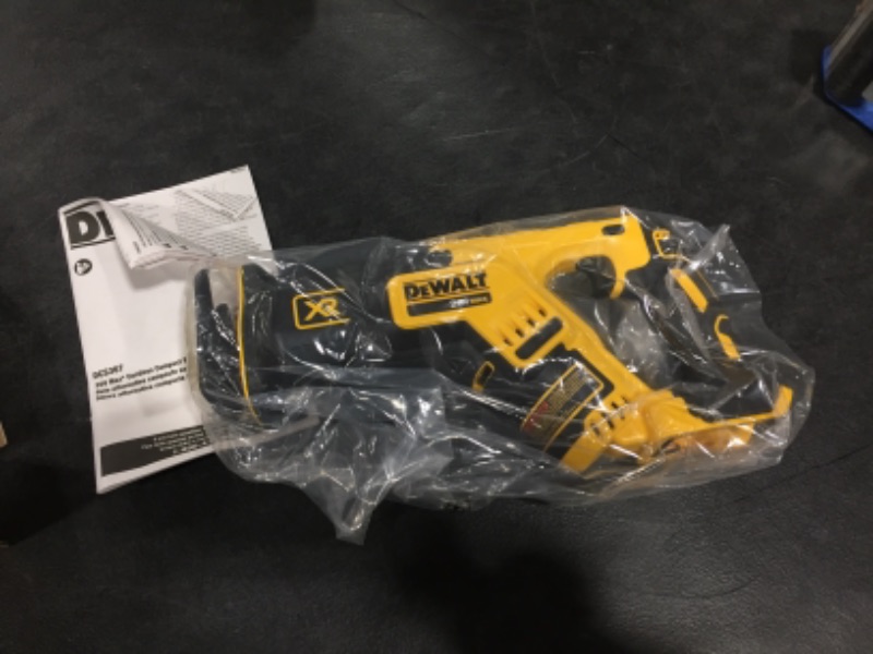 Photo 3 of DEWALT 20V MAX XR Reciprocating Saw, Compact, Tool Only (DCS367B)
