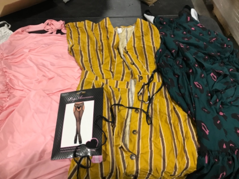 Photo 2 of Clothes-- VARIOUS ITEMS - BOX LOT - SOLD AS IS
