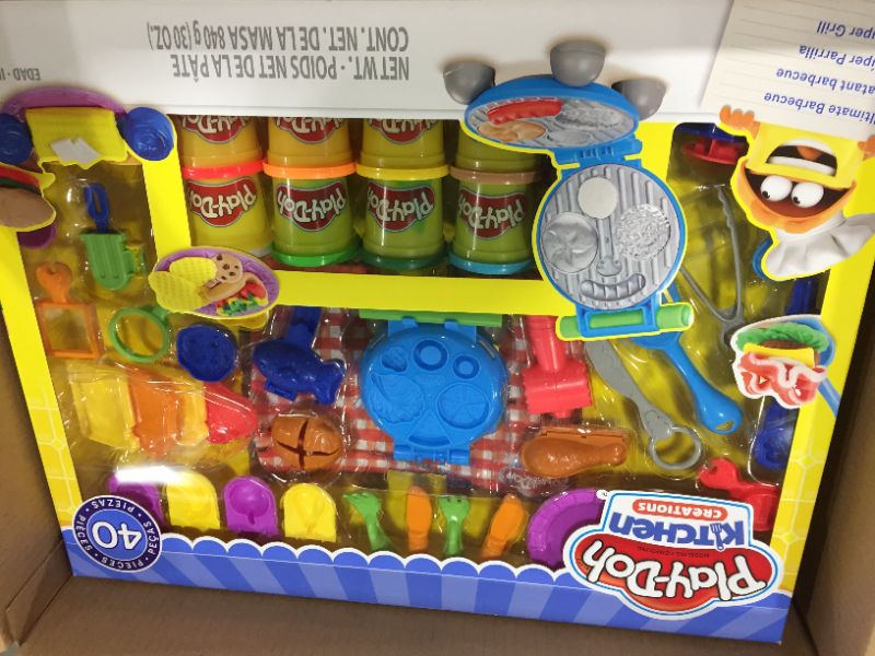 Photo 2 of Play-Doh Kitchen Creations Ultimate Barbeque Set