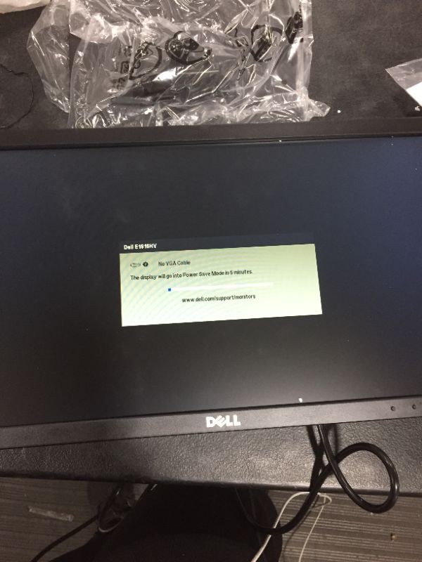 Photo 3 of Dell 19IN LED-Backlit LCD Monitor E1916HV
