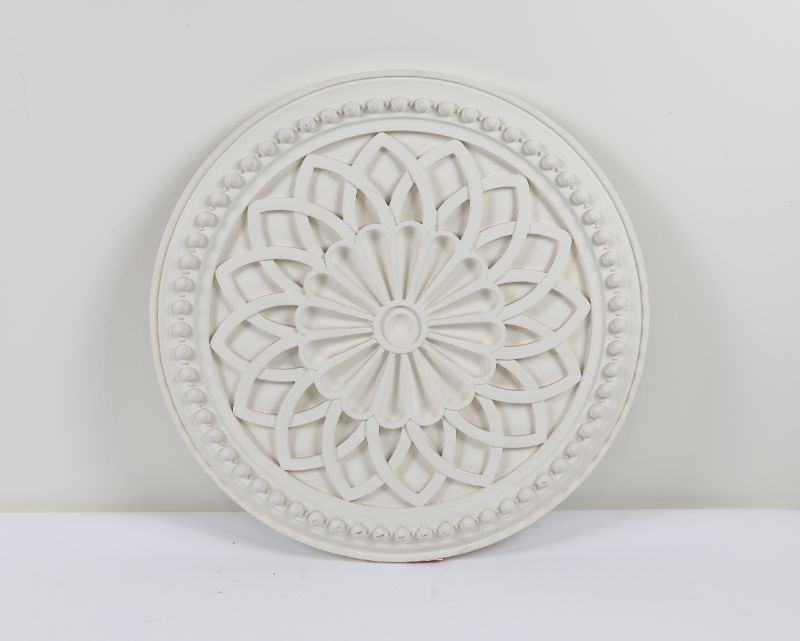 Photo 1 of Decorative Plaster Ceiling Rose Approx 30 Inch Diameter White In Color