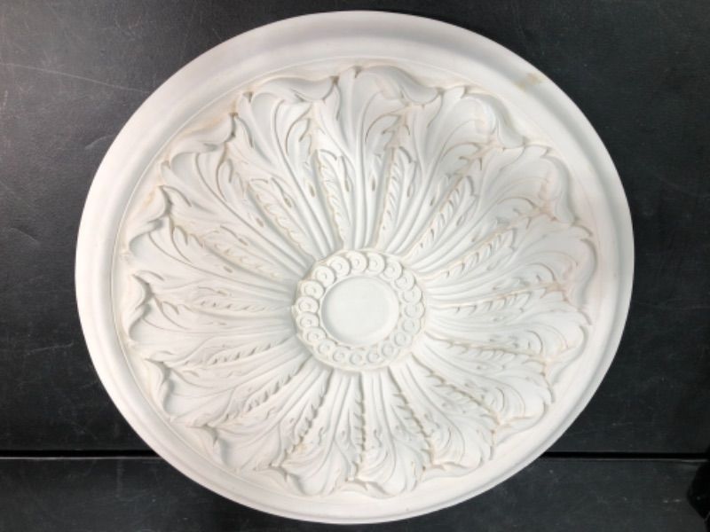 Photo 1 of Decorative Plaster Ceiling Rose Approx 30 Inch Diameter White In Color