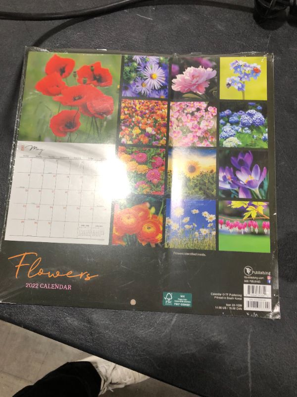 Photo 2 of 2022 Wall Calendar Flowers - The Time Factory
