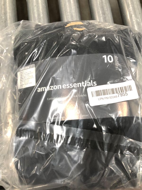 Photo 1 of AMAZON ESSENTIALS 10pk Black Crew Socks