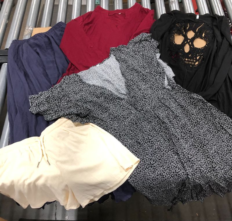 Photo 1 of 5 PACK!!!!! women's clothes bundle - M