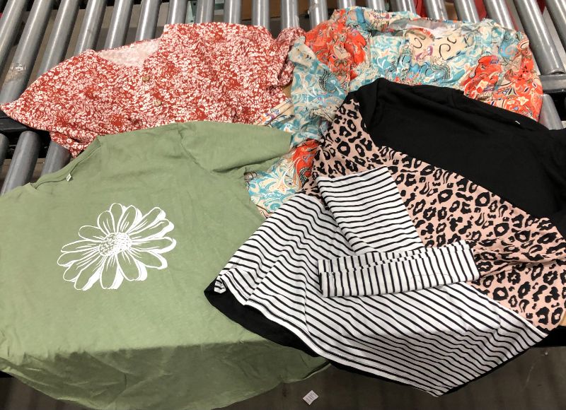 Photo 1 of 4 PACK!!!! women's clothes bundle - 2XL