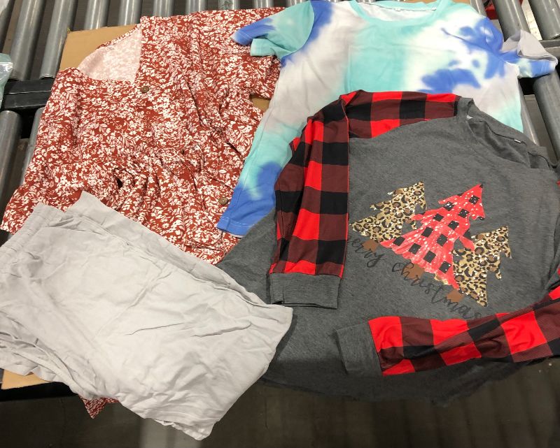 Photo 1 of 4 PACK!!!! Women's clothes bundle - L