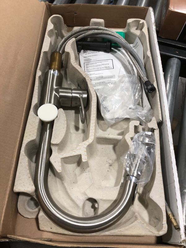 Photo 1 of Delta Faucet Essa Brushed Nickel Kitchen Faucet, Kitchen Faucets with Pull Down Sprayer, Kitchen Sink Faucet, Faucet for Kitchen Sink with Magnetic Docking Spray Head, Arctic Stainless 9113-AR-DST
