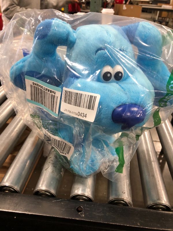 Photo 2 of Blue’s Clues & You! Dance-Along Blue Plush, by Just Play NO BATTERIES INCLUDED
