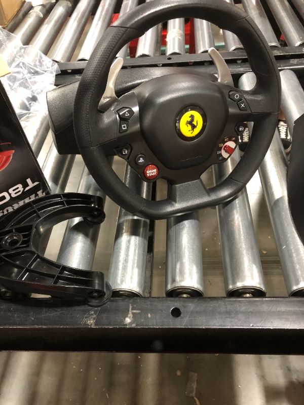 Photo 2 of Thrustmaster T80 Ferrari 488 GTB (PS5,PS4,PC)
