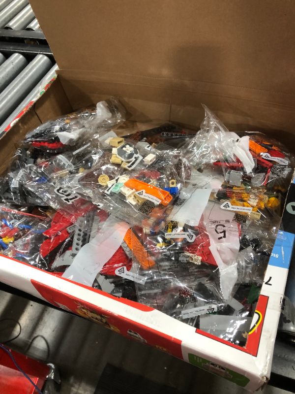 Photo 1 of LEGO Super Mario Bowser's Castle Boss Battle Expansion Set 71369 Building Kit; Collectible Toy for Kids to Customize Their Super Mario Starter Course (71360) Playset (1,010 Pieces)
