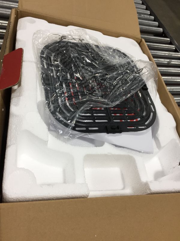 Photo 1 of Instant Vortex Plus Air Fryer with ClearCook, 6 Quart, 6-in-1 Air Fry, Roast, Broil, Bake, Reheat, Dehydrate, Black
