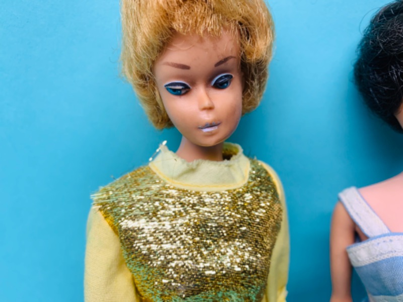 Photo 2 of 802512…vintage midge and Barbie dolls 1960’s one face is dented 