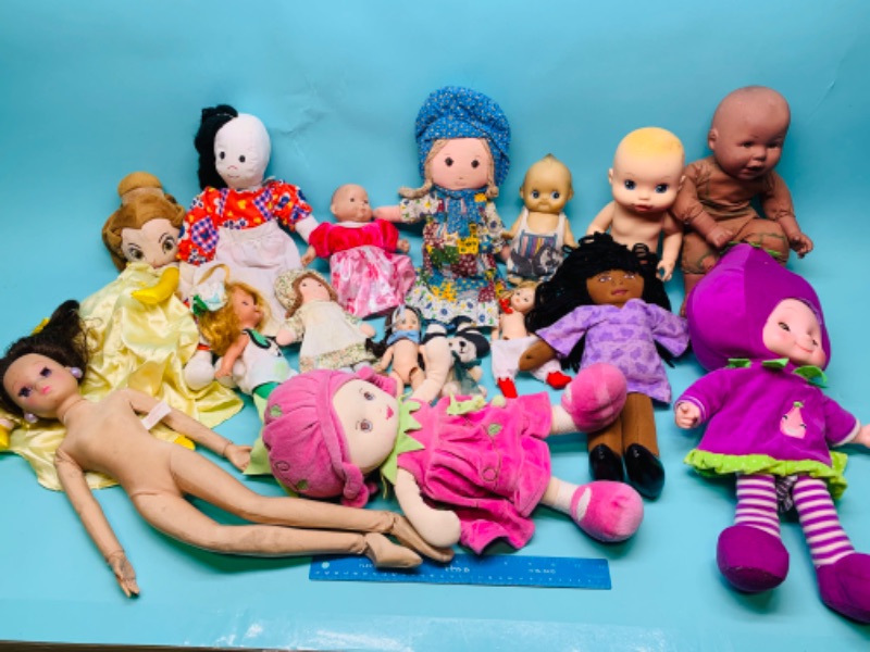 Photo 1 of 802515…vintage dolls- some need repair 