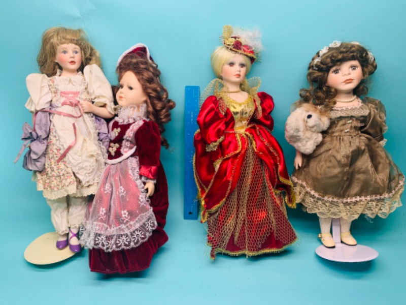 Photo 1 of 802520…4 vintage porcelain dolls