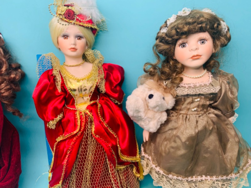 Photo 3 of 802520…4 vintage porcelain dolls