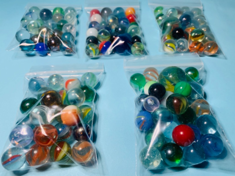 Photo 1 of 802552…125 vintage marbles 