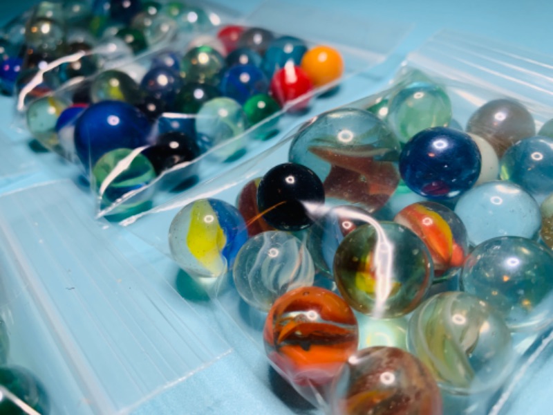 Photo 3 of 802552…125 vintage marbles 