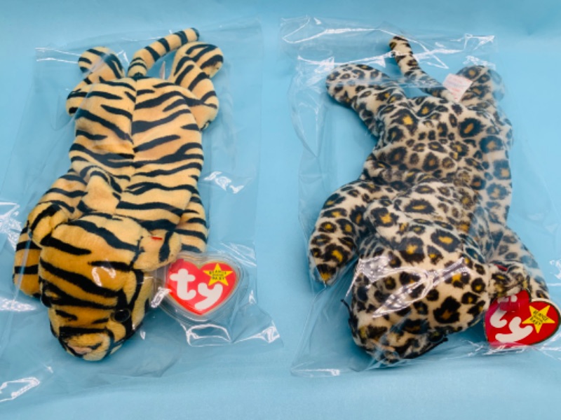 Photo 1 of 802725… 2 TY beanie babies in plastic bags 