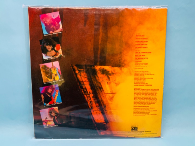 Photo 1 of 802809…great condition Ratt vinyl record in plastic sleeve cover and record in great condition for age 