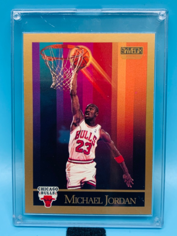 Photo 1 of 802821…skybox Michael Jordan card 41 in hard plastic case