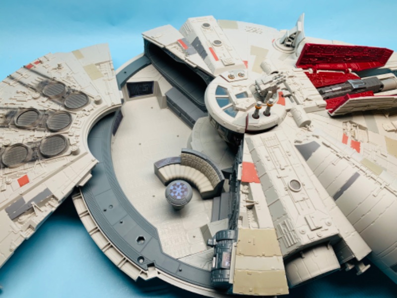 Photo 2 of 802862…plastic Hasbro Star Wars millennium  falcon space ship  22” long