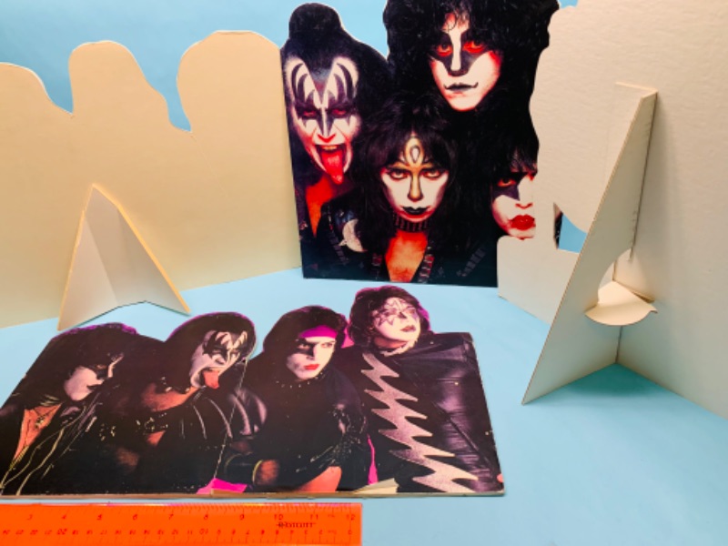 Photo 2 of 802965…kiss freestanding displays 