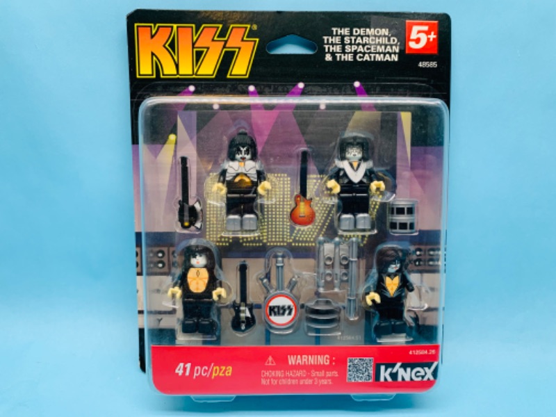 Photo 1 of 802975…kiss k’nex  set in package 