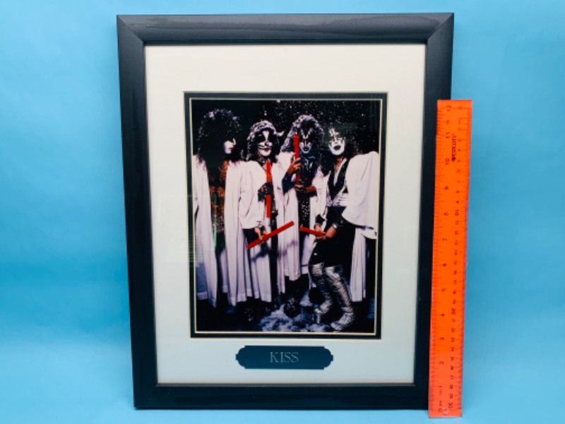 Photo 1 of 802991…framed kiss picture 