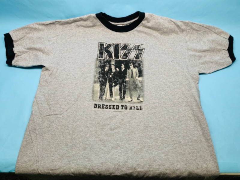 Photo 1 of 802992…kiss t-shirt size xl