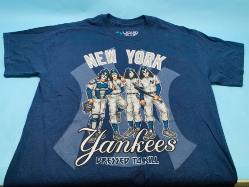 Photo 1 of 802993…kiss New York Yankees dressed to kill t-shirt size large 