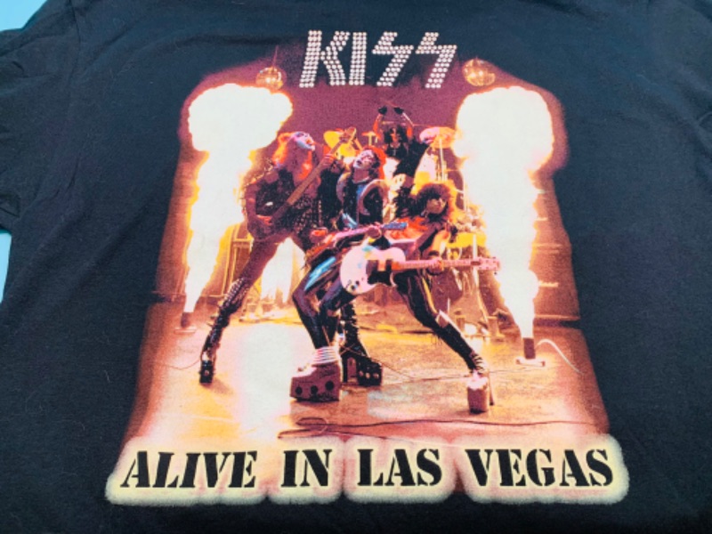 Photo 2 of 802994…kiss alive in Las Vegas concert t-shirt size 2xl 