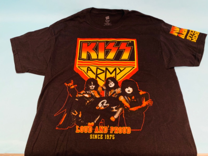 Photo 1 of 802995…kiss army member t-shirt size large 