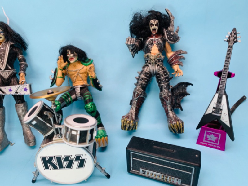 Photo 3 of 802998…kiss figures 