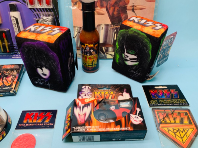 Photo 4 of 803000…kiss collectibles 