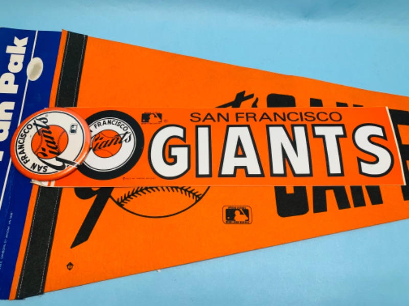 Photo 3 of 803055…vintage San Francisco Giants pennant, pin, and bumper sticker 